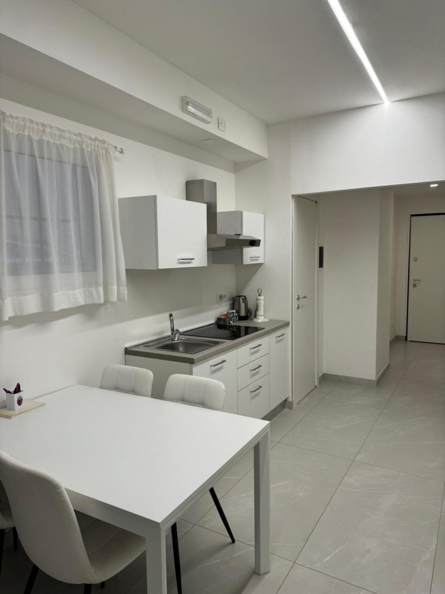 Re House Suite & Deluxe Apartament Ascoli Piceno Eksteriør bilde